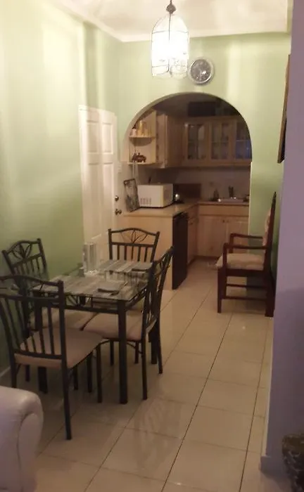 Kingston Studio Apartment-1